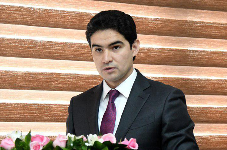Leader